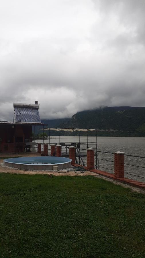 Cazanele Dunarii "La Cumatru" Dubova Exterior foto
