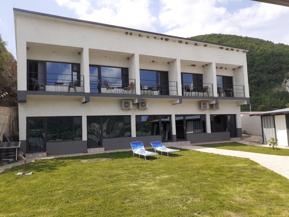 Cazanele Dunarii "La Cumatru" Dubova Exterior foto